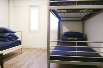 Dalbit Dongdaemun Hostel *