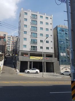B.Stay Guest House Rumah tetamu