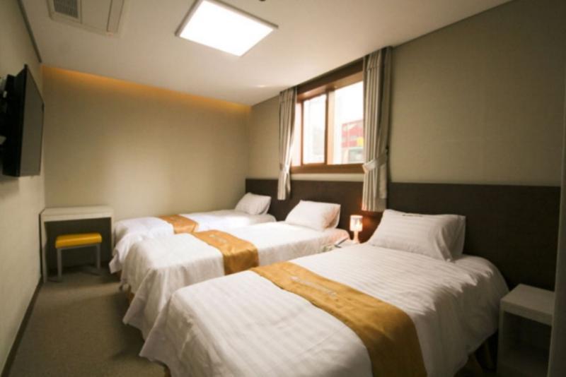 Hotel Lumia Myeongdong 3*