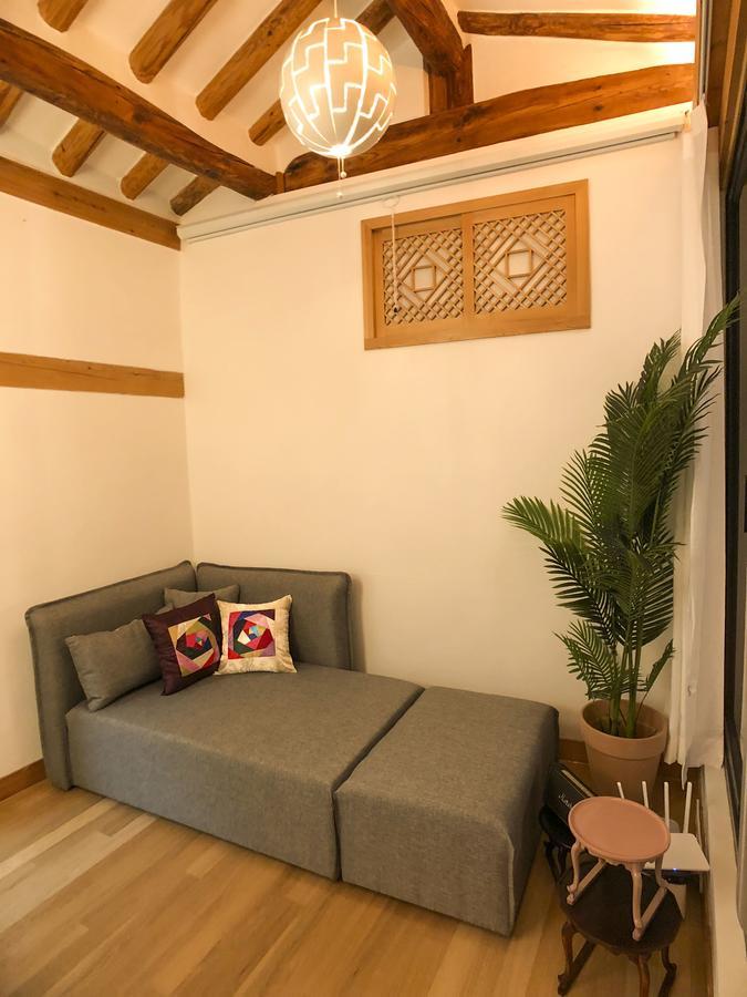 Bahay bakasyunan Jay Hanok ㅡ 3br 3bath ㅡ 8min From Anguk Stn