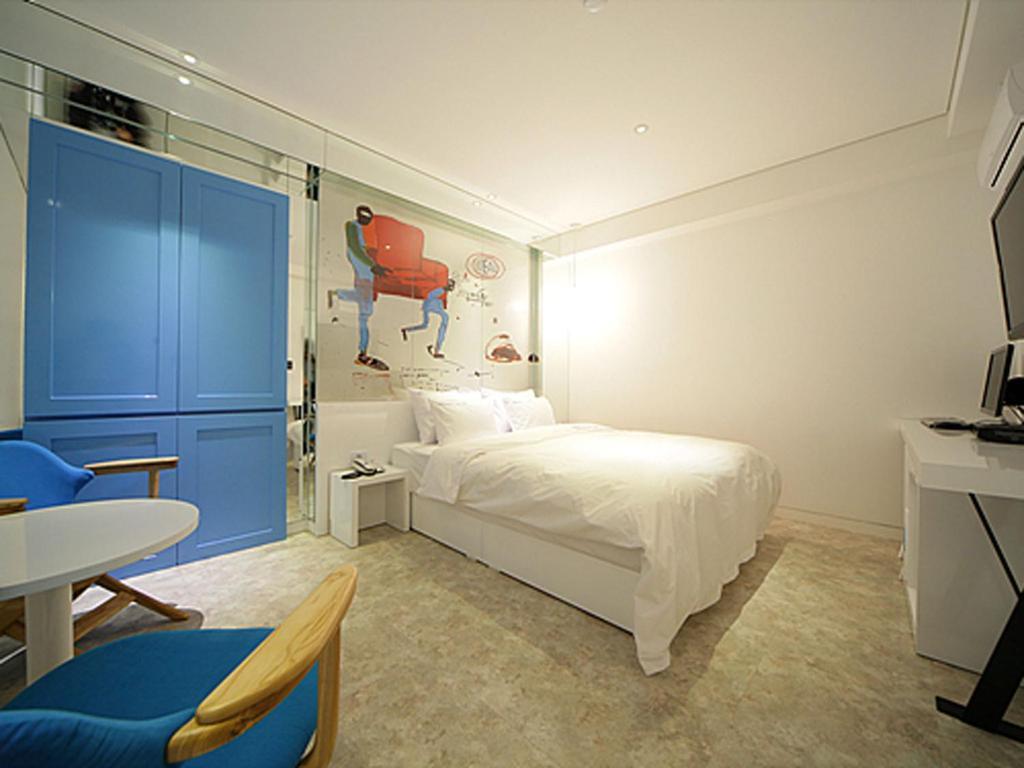 Motel Sinchon Gaeul 2*