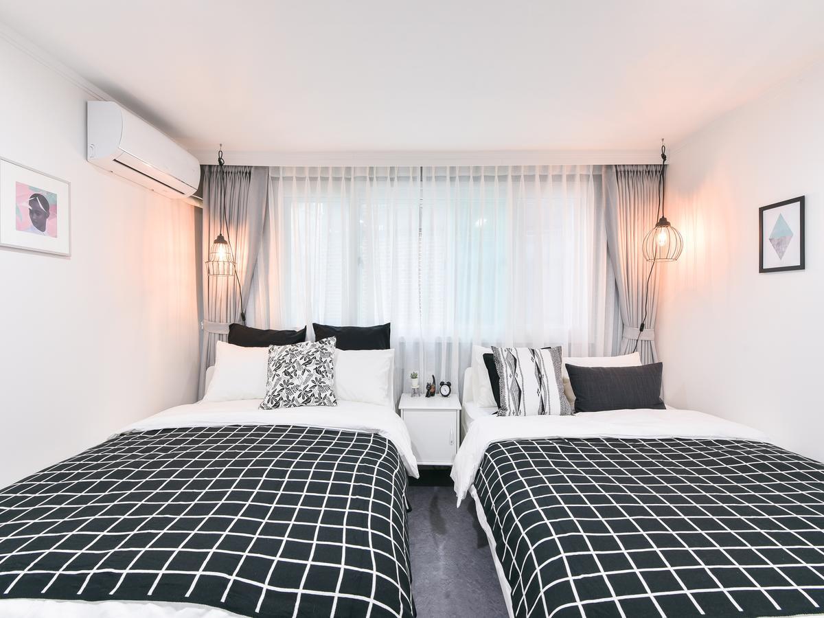 Mono House Hongdae 5 Guest house