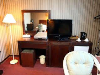 Airport Hotel
