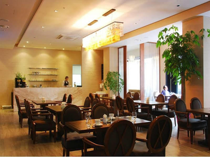 Noblesse Hotel