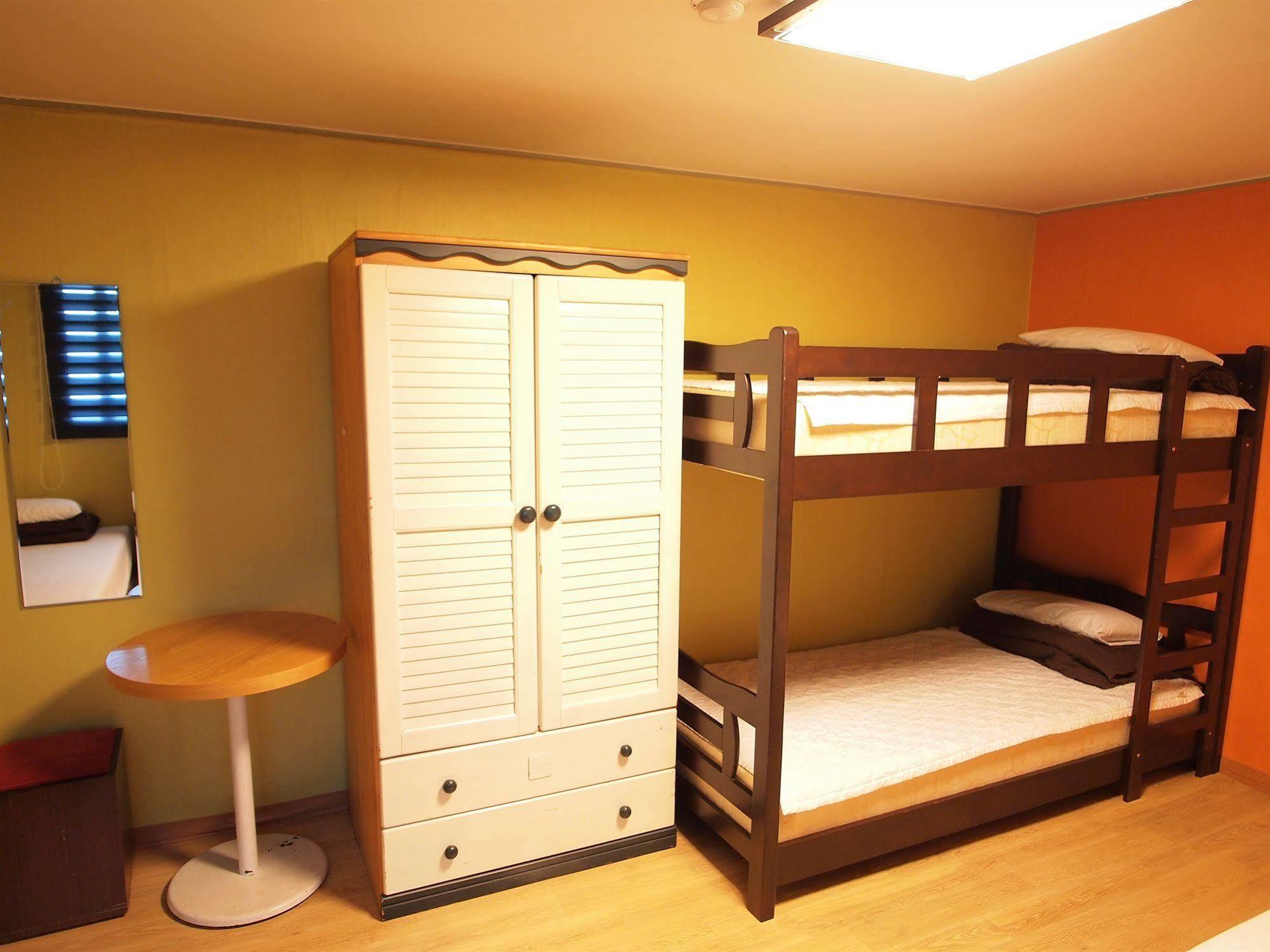Hostel Shinchon