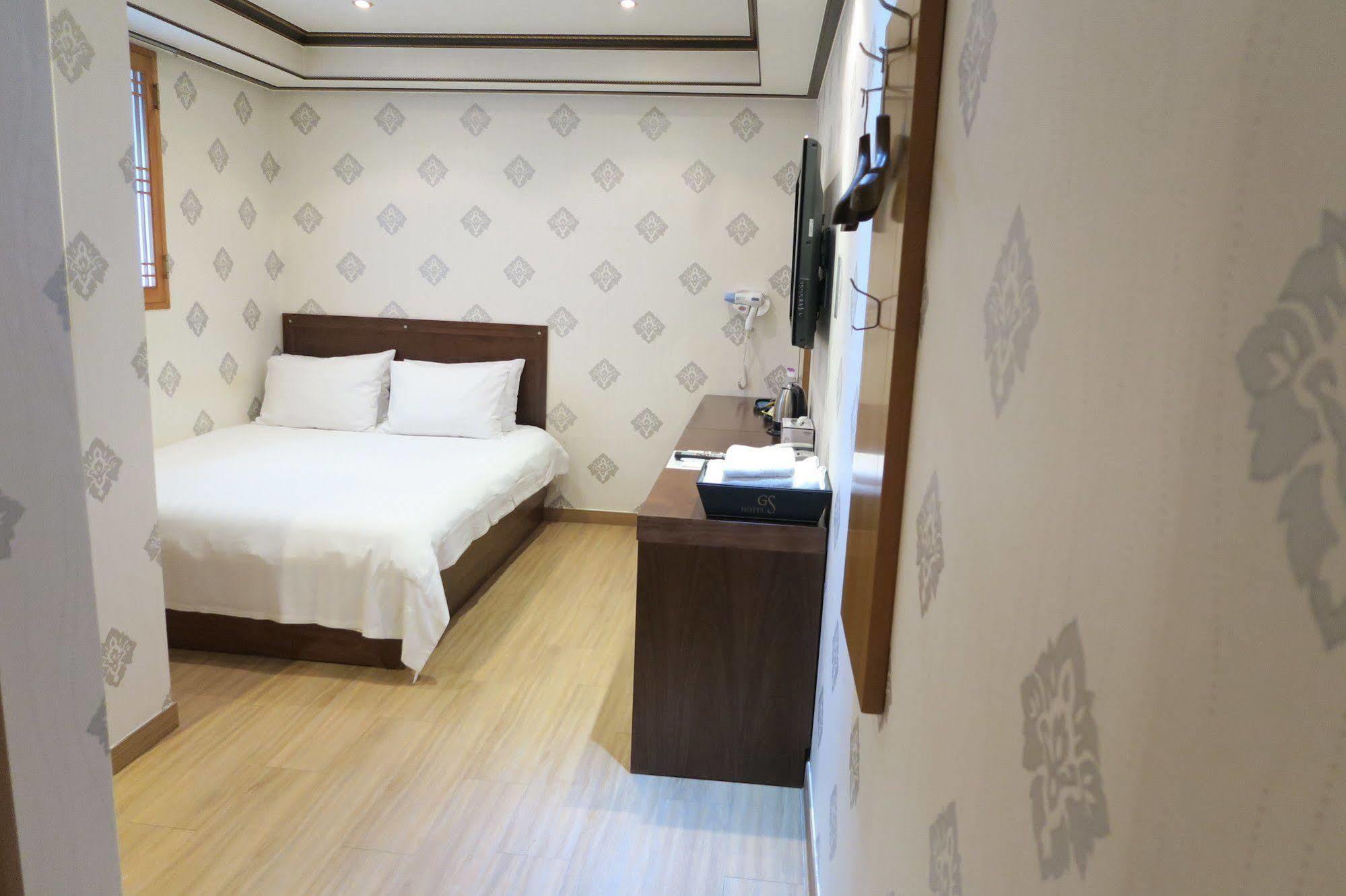 Gs Jongno 2* Seoul
