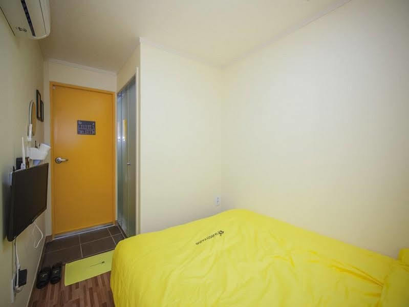 Hostel 24 Hall