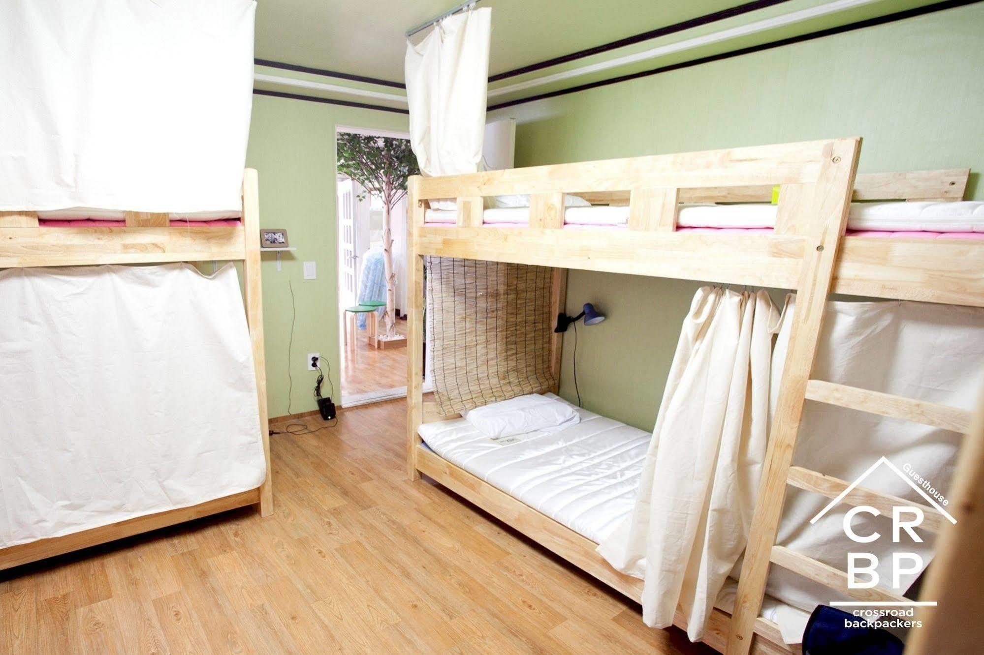 Bunk Backpackers