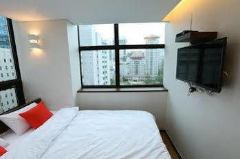 57 Myeongdong Albergue Seul