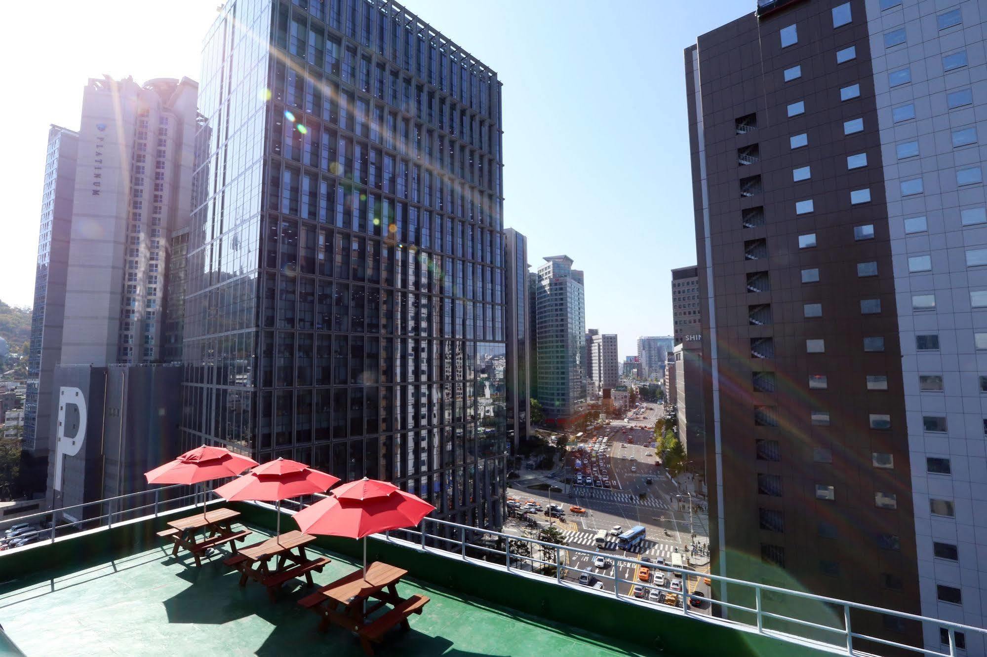 57 Myeongdong * Seul