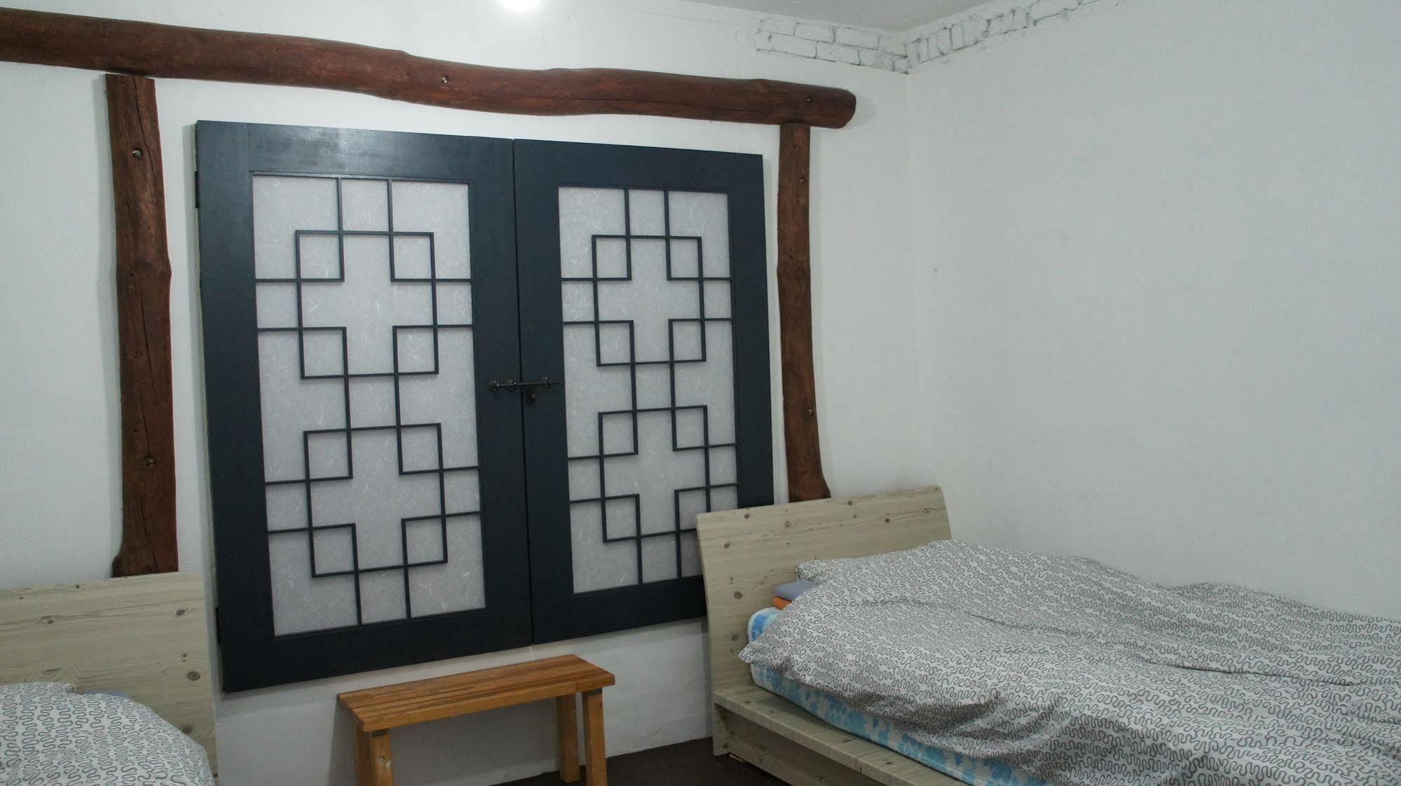 Owl Guesthouse - Hostel