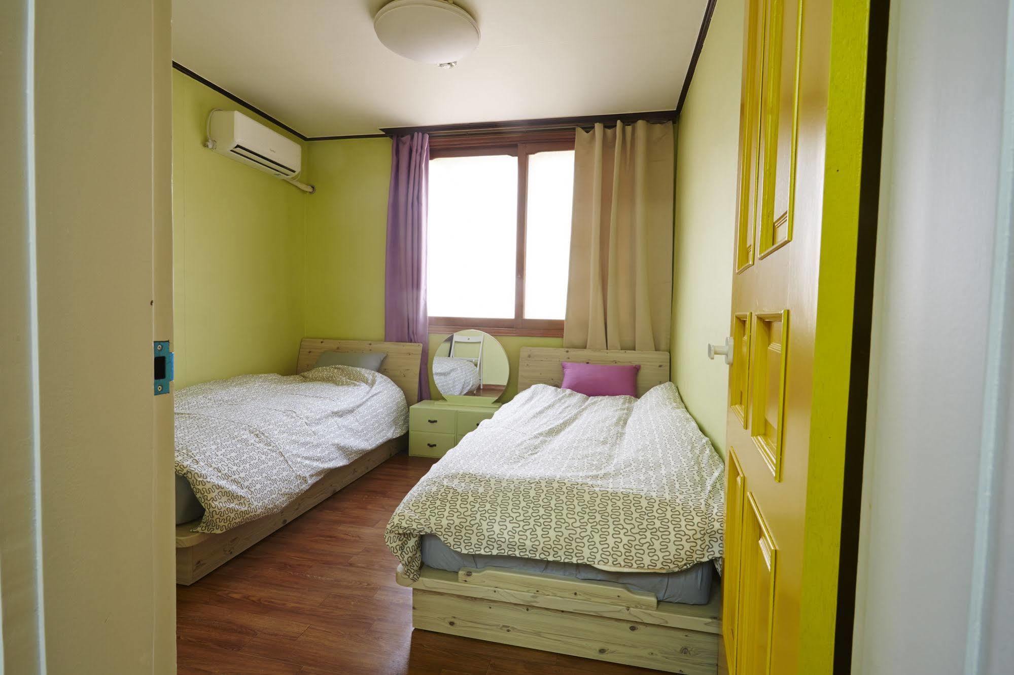 Owl Guesthouse - Hostel 2* Seoul