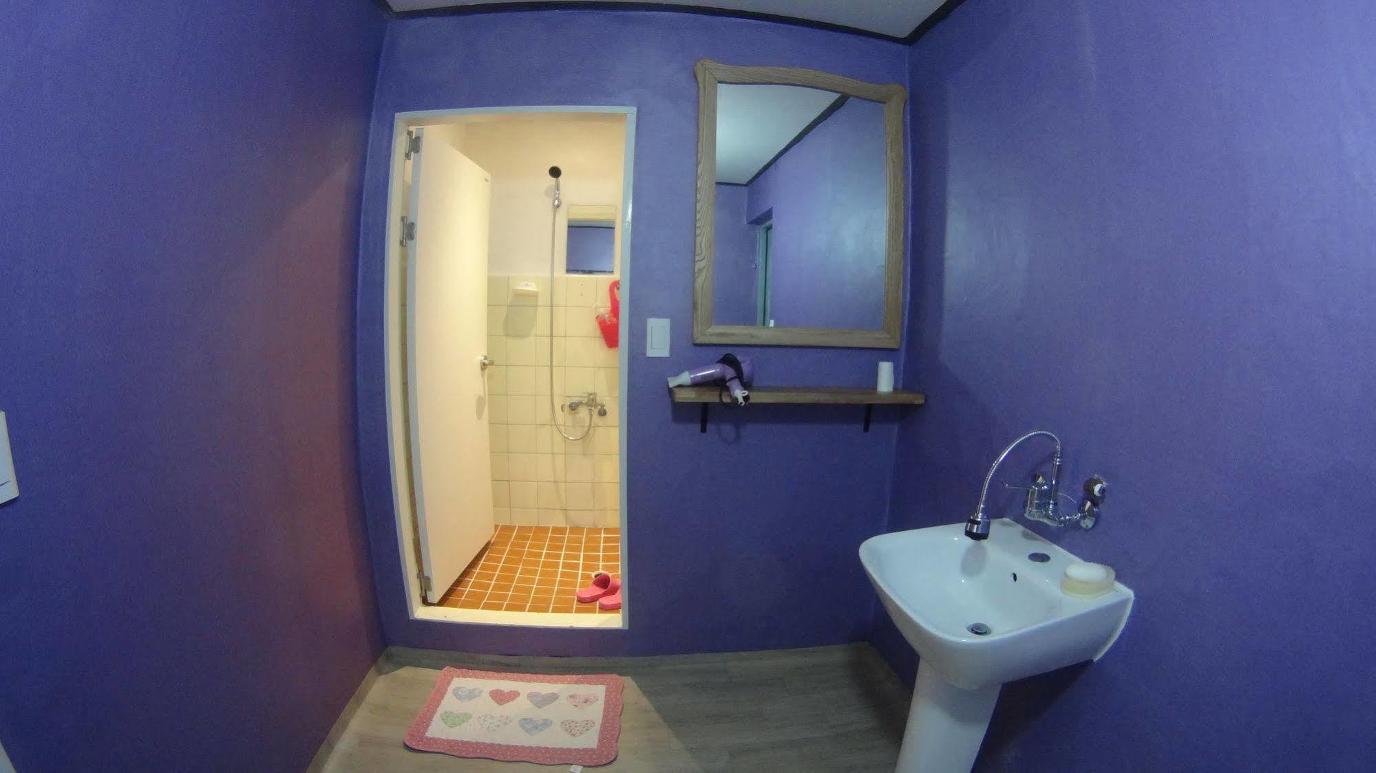 Owl Guesthouse - Hostel Hotel Seoul