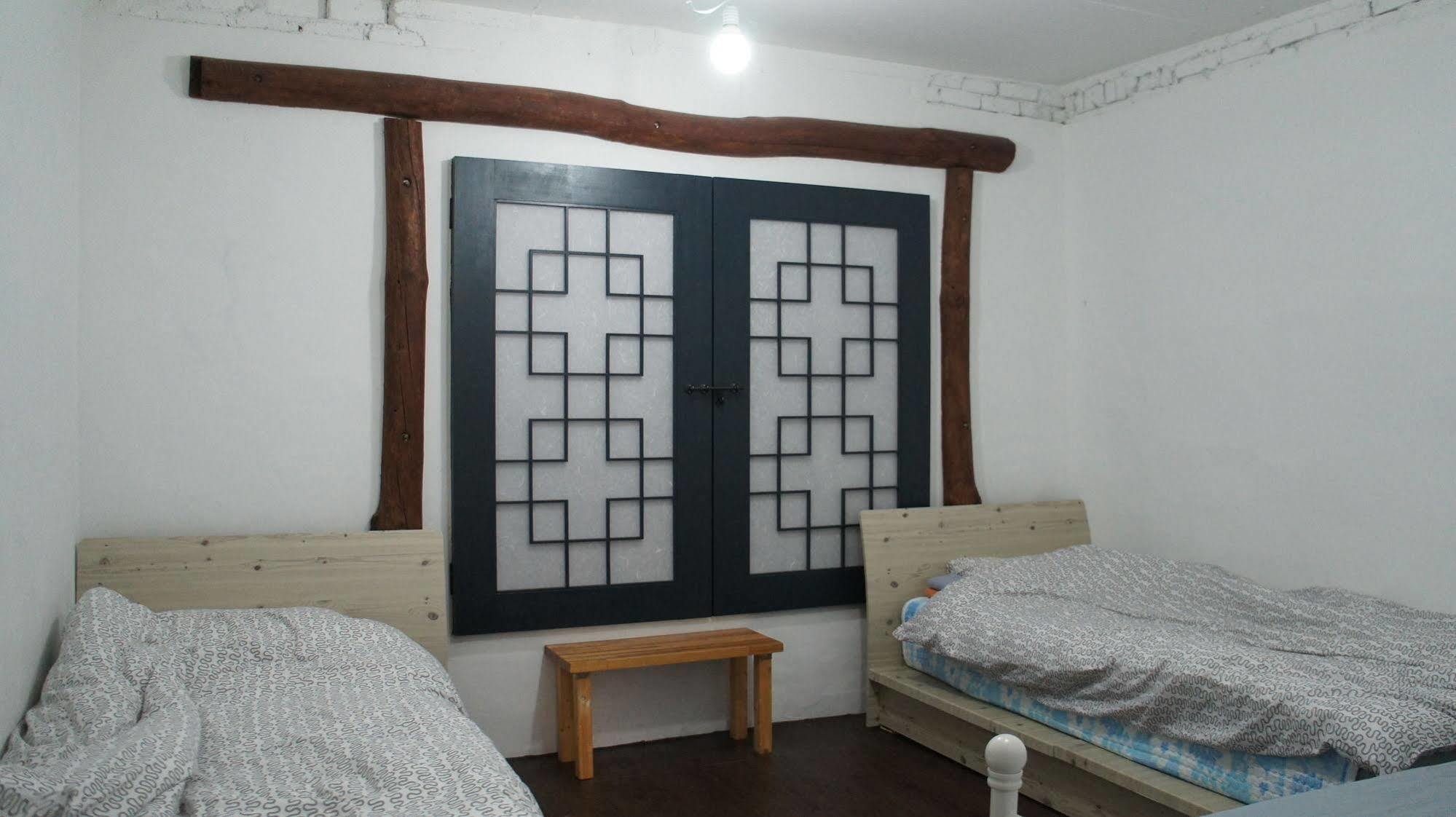 Owl Guesthouse - Hostel Hotel Seoul