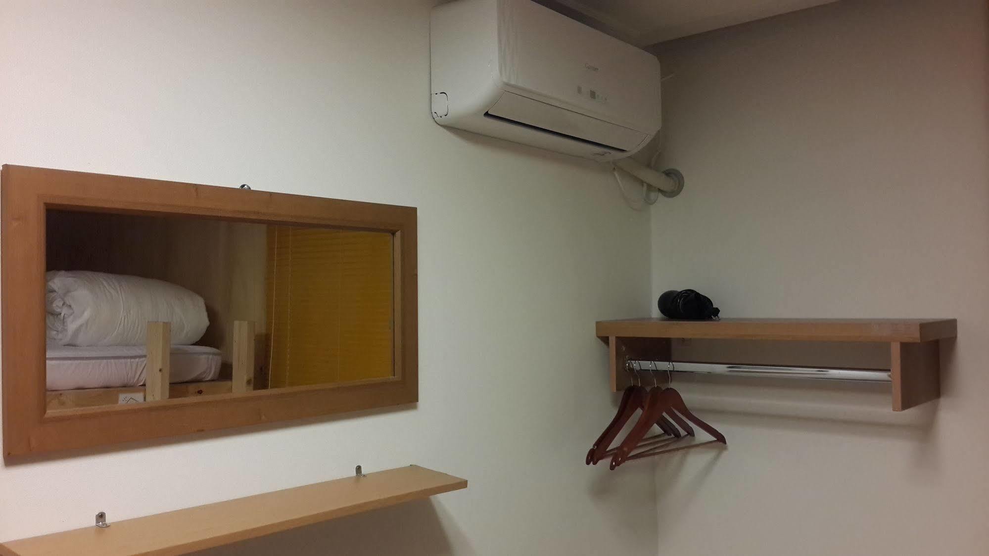 High Street Guest house 2*