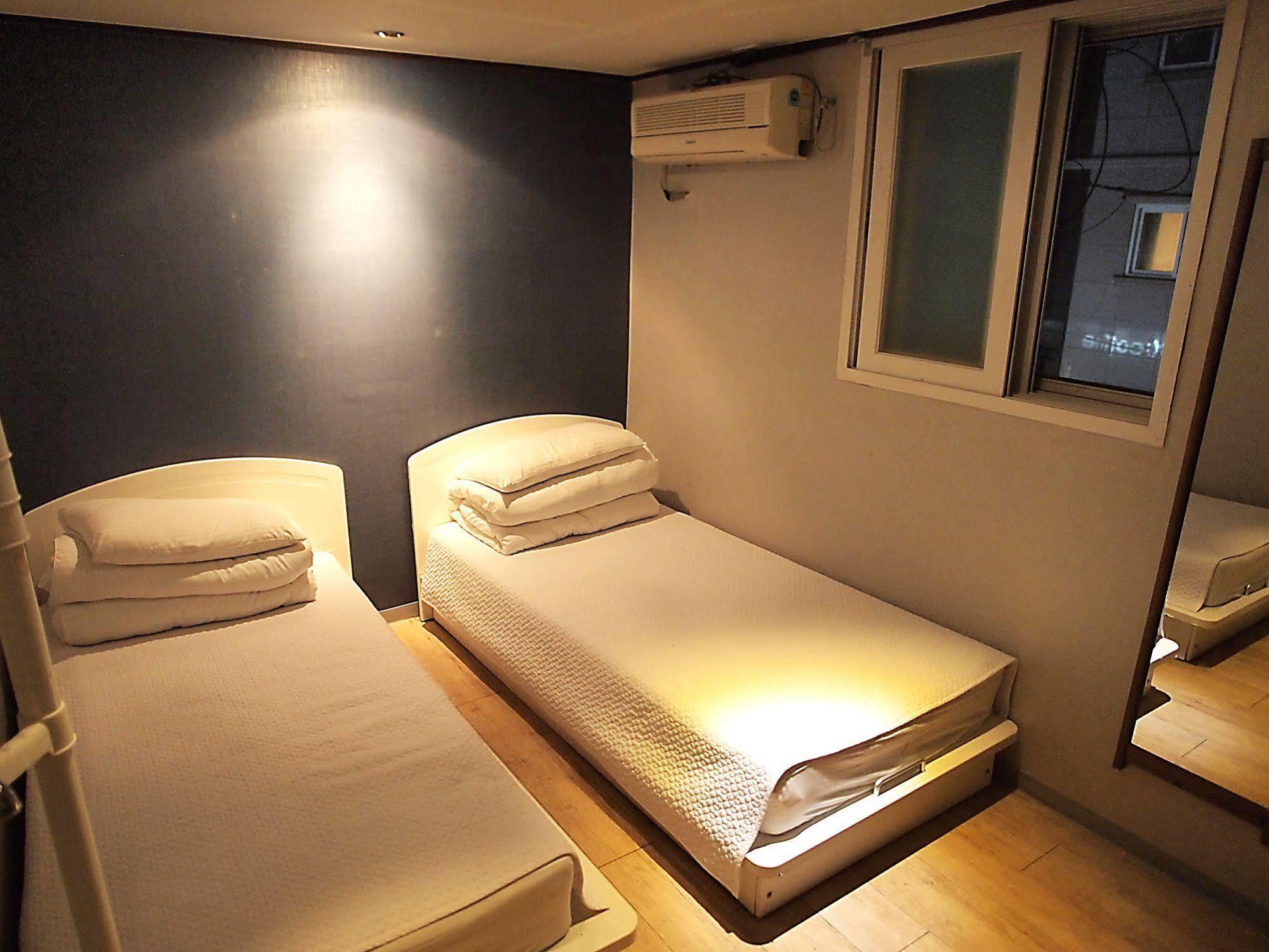 Guest house D.h Sinchon Seoul
