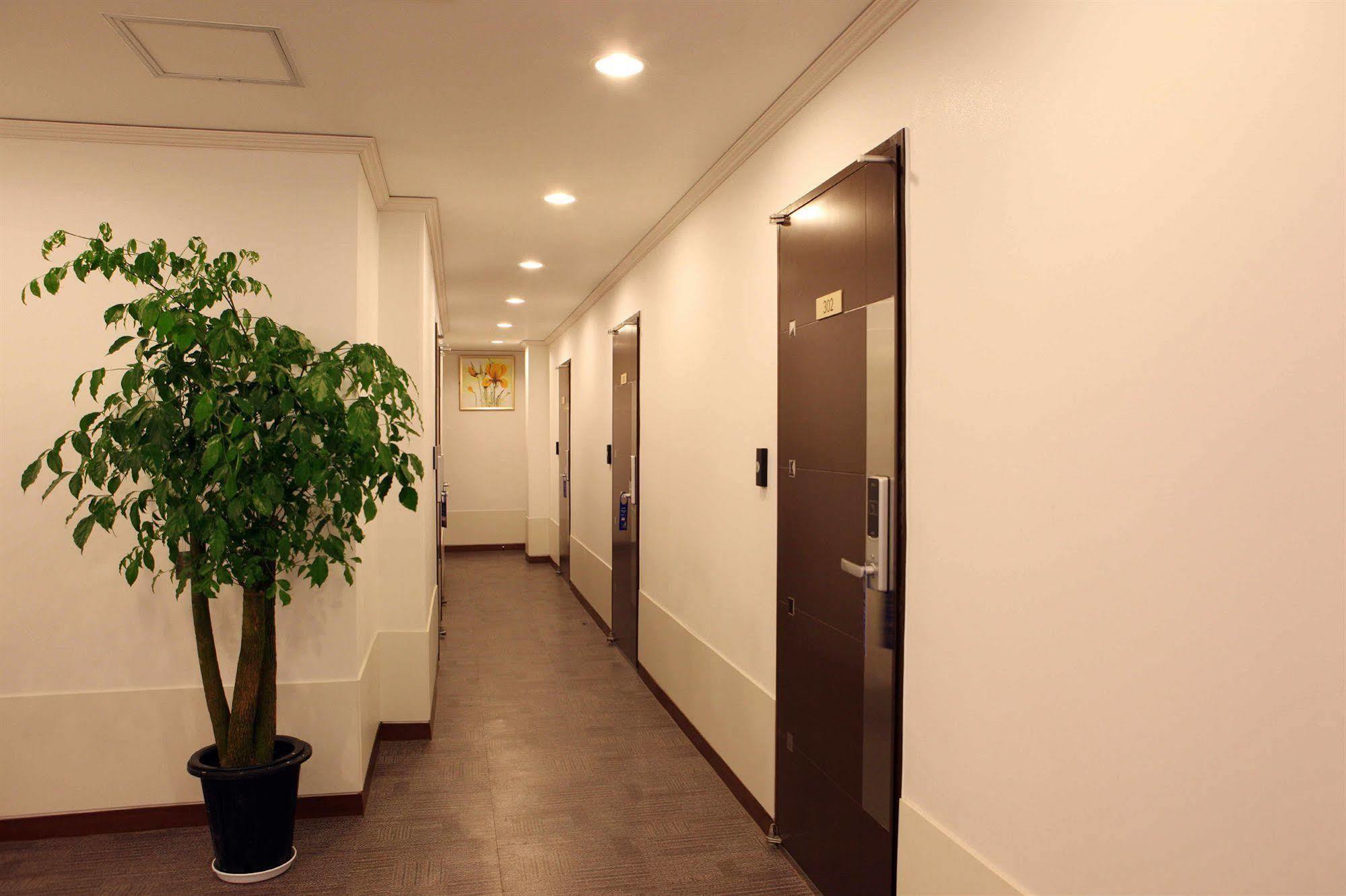 Seoul City Hotel 2*