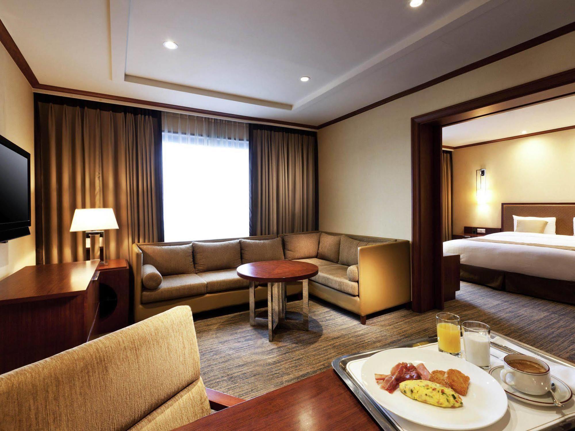 Novotel Ambassador Doksan 4* Seoul