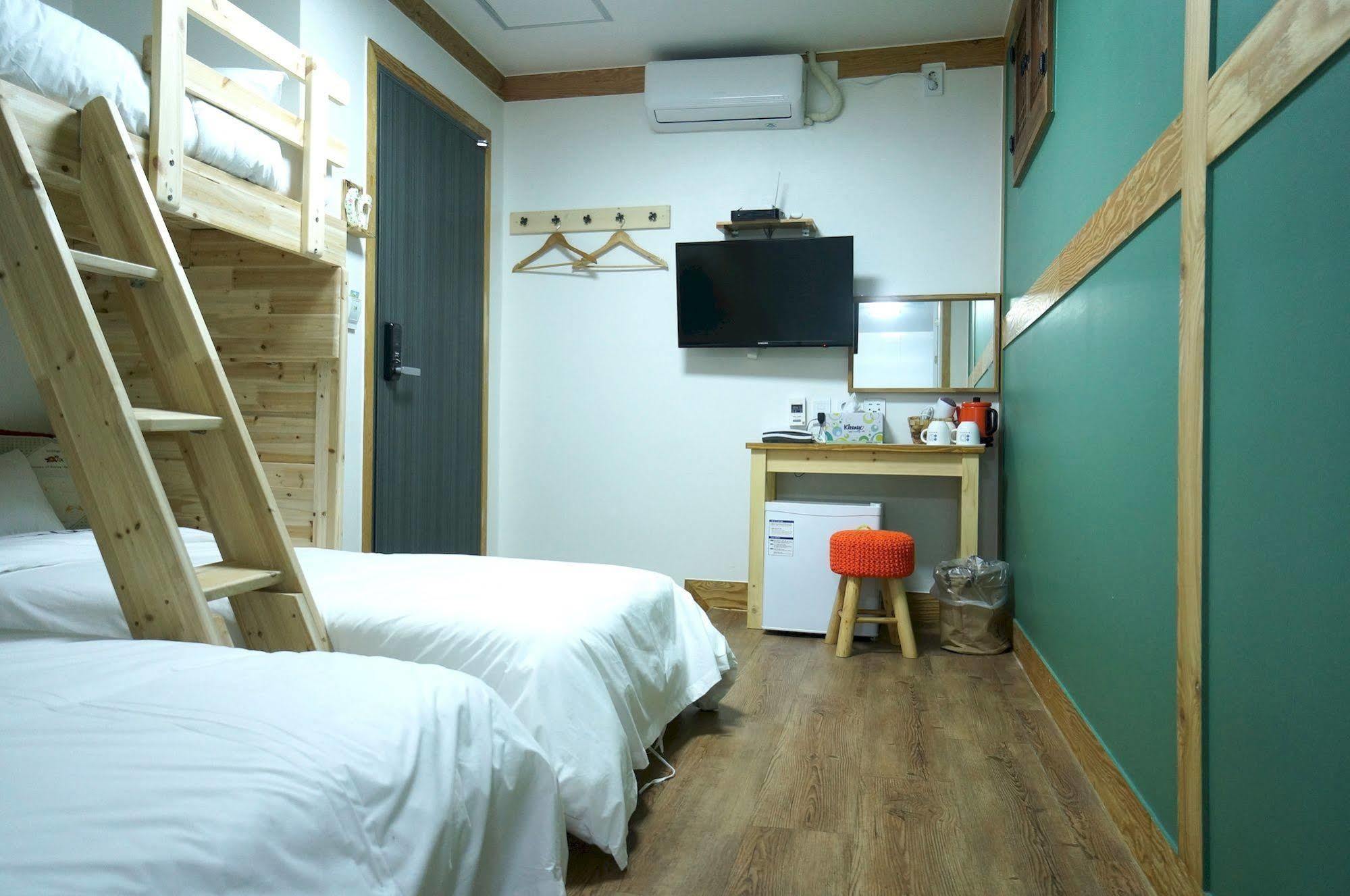 Hotel Mini Hotel Dalkom In Dongdaemun 3*