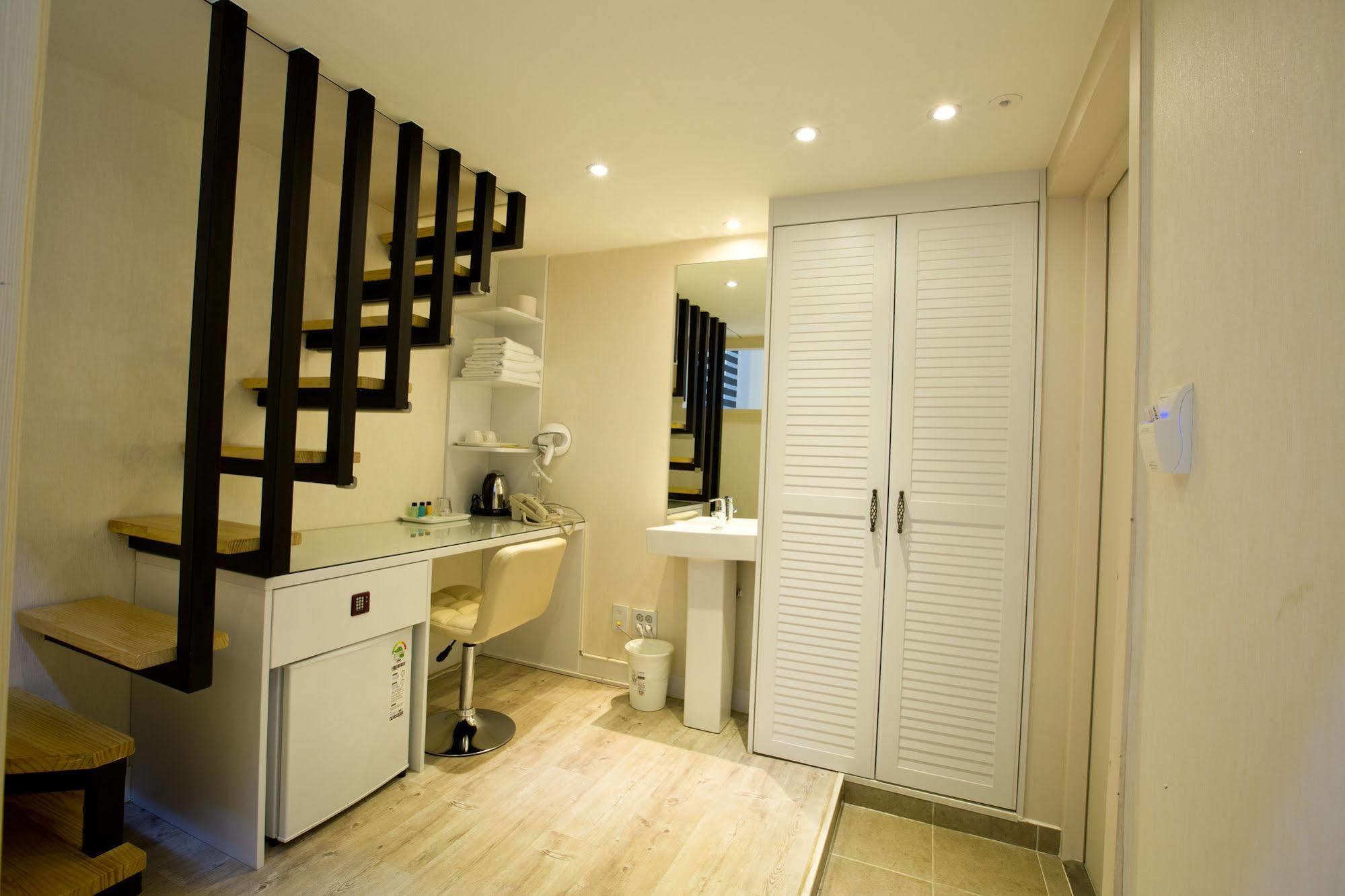 Hotel The-ore 2*