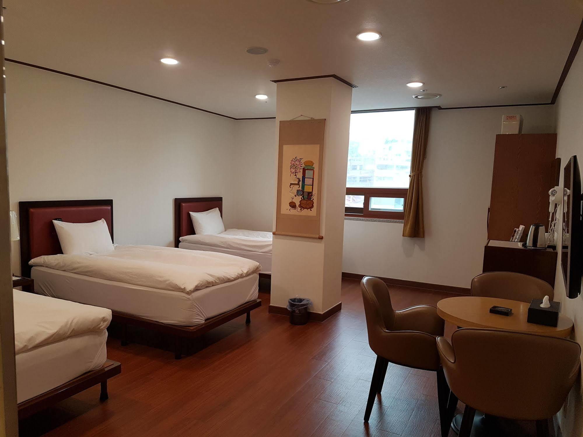 Hotel Youngbin 2*