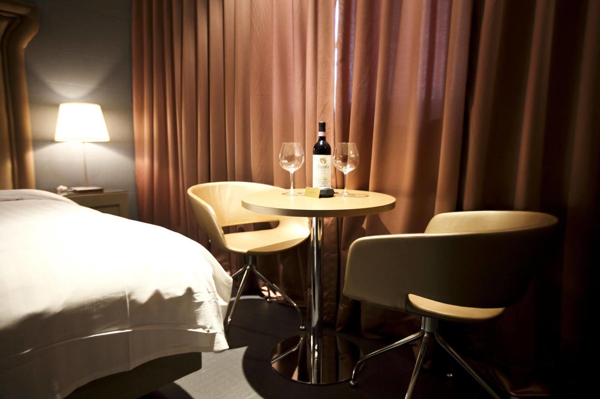 Hotel The California Gangnam