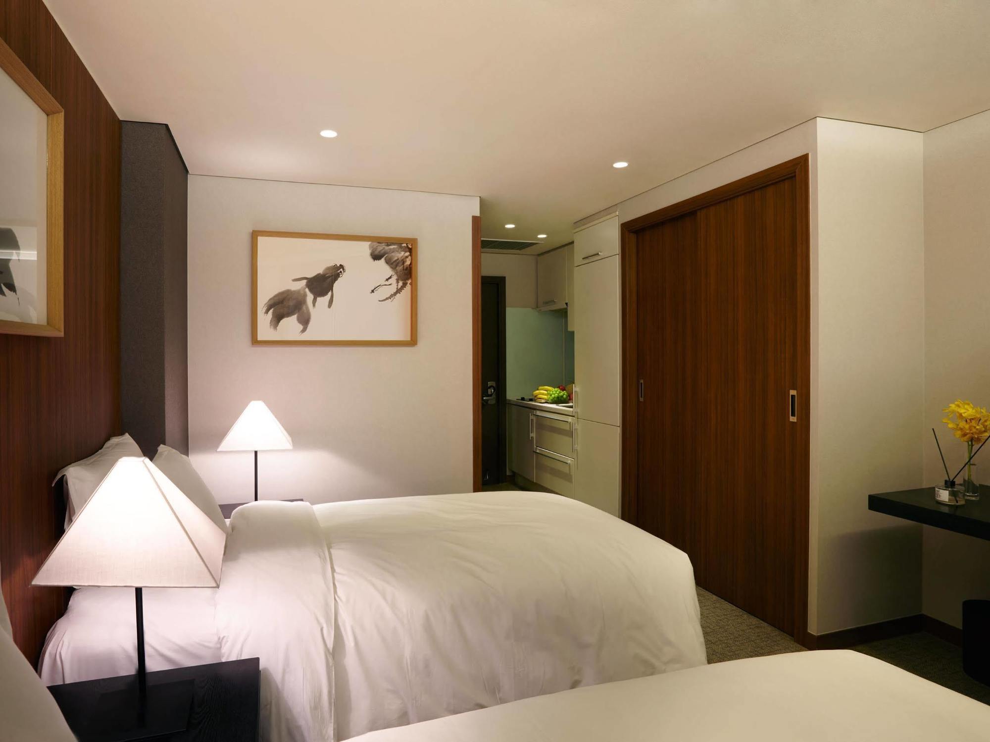 Hotel Oriens & Residences Myeongdong 3*