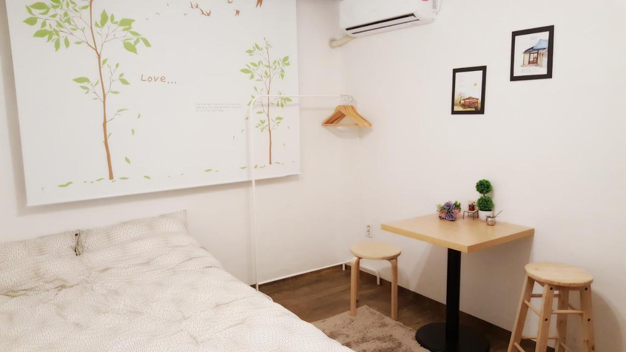 Apartment Hongdae Mainstreet Two House