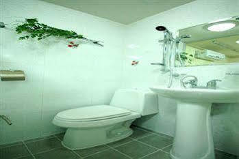 Apartment E