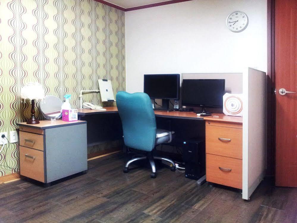 Hotel G-house 2*