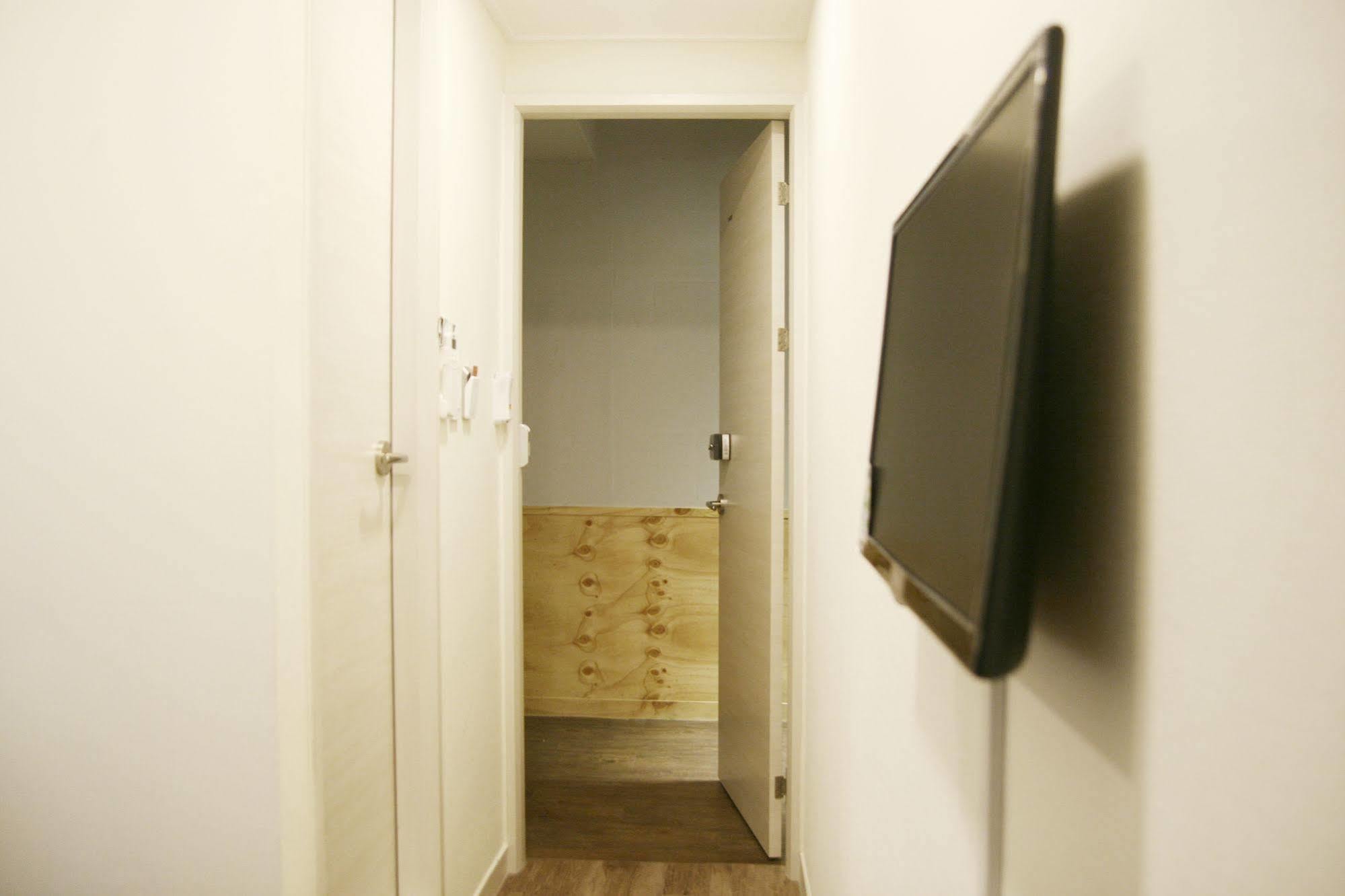 Dalbit Dongdaemun Hostel *
