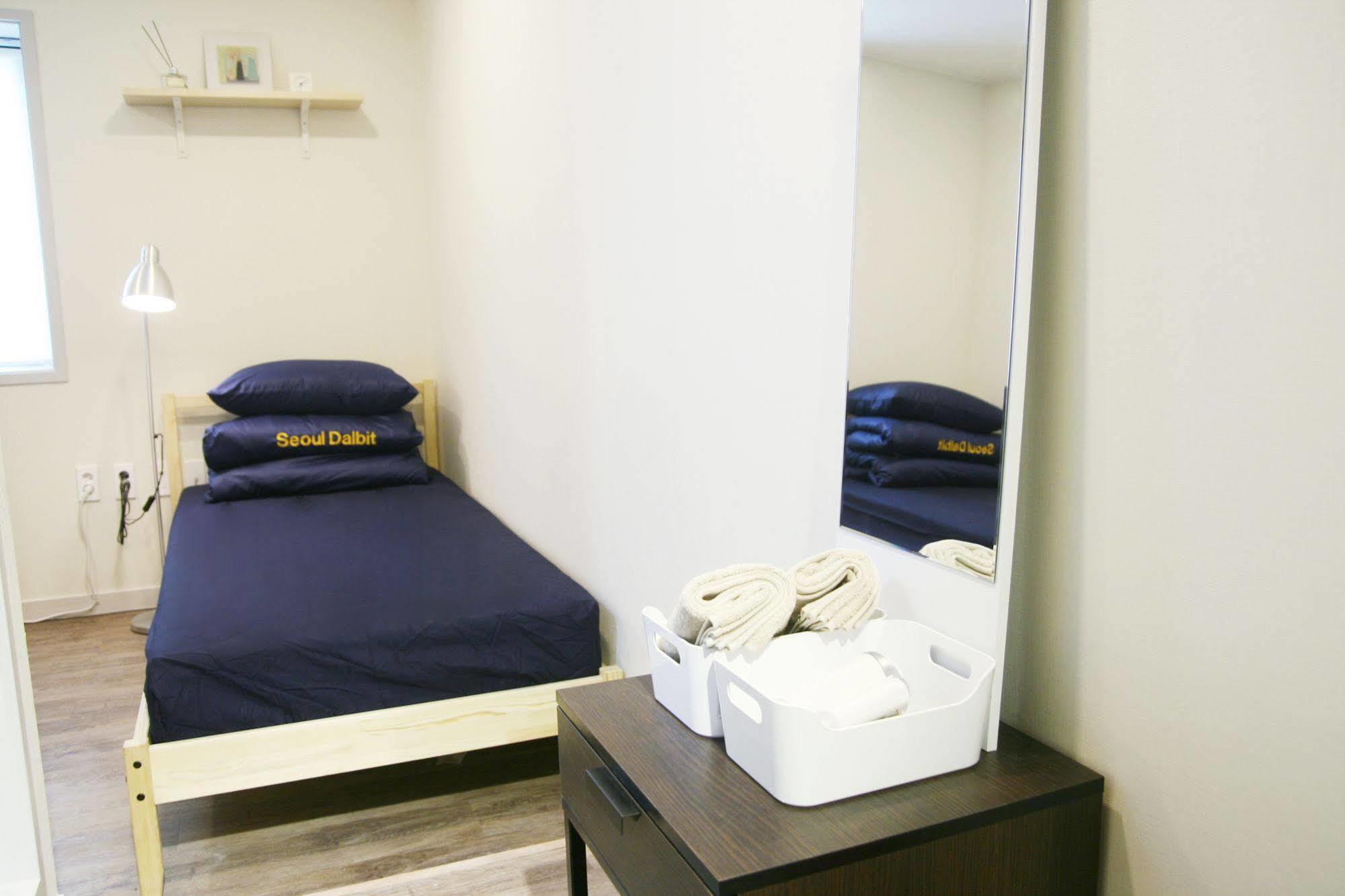 Hostel Dalbit Dongdaemun *