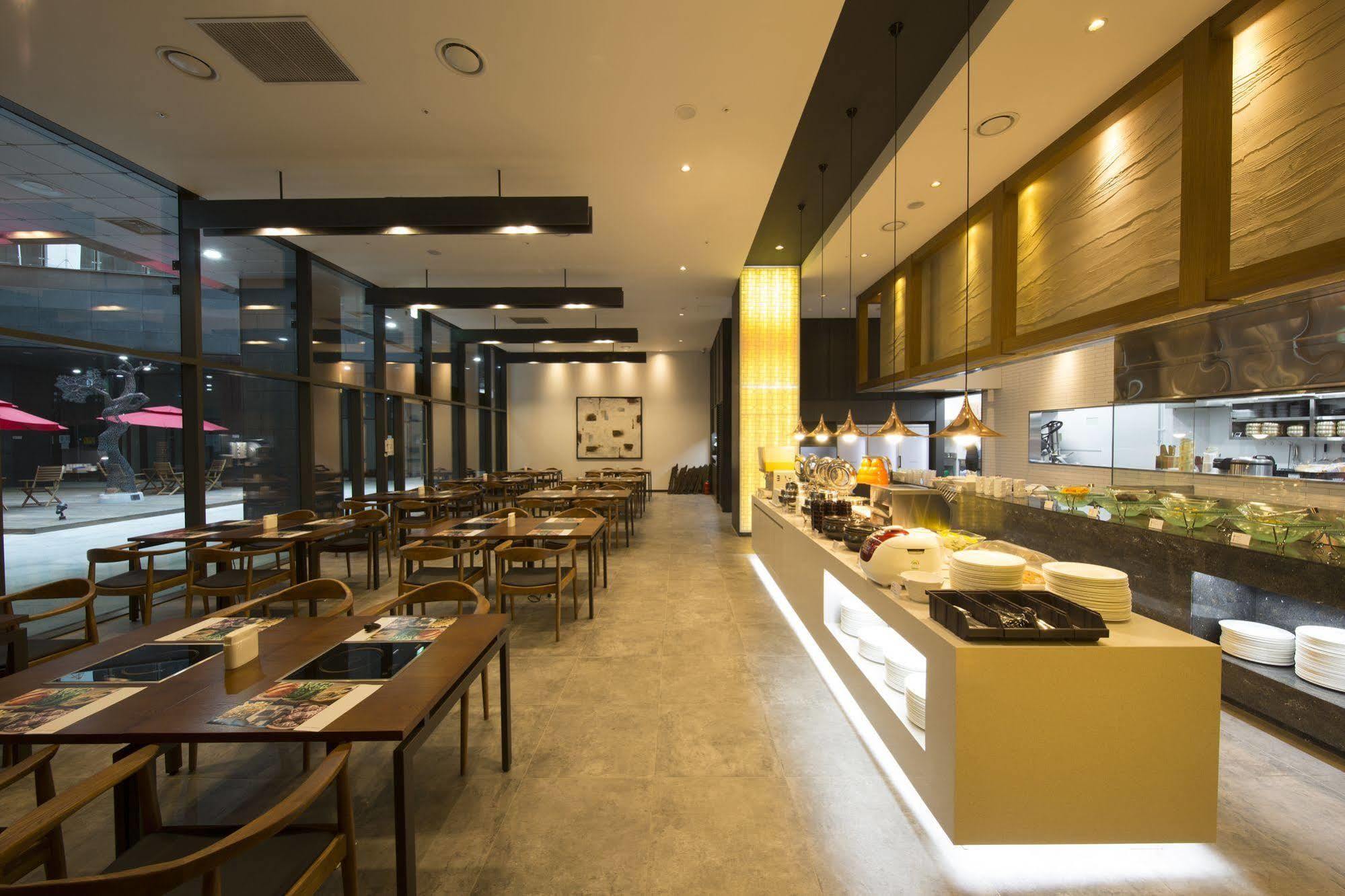 Ramada Encore By Wyndham Magok Hotel 3*