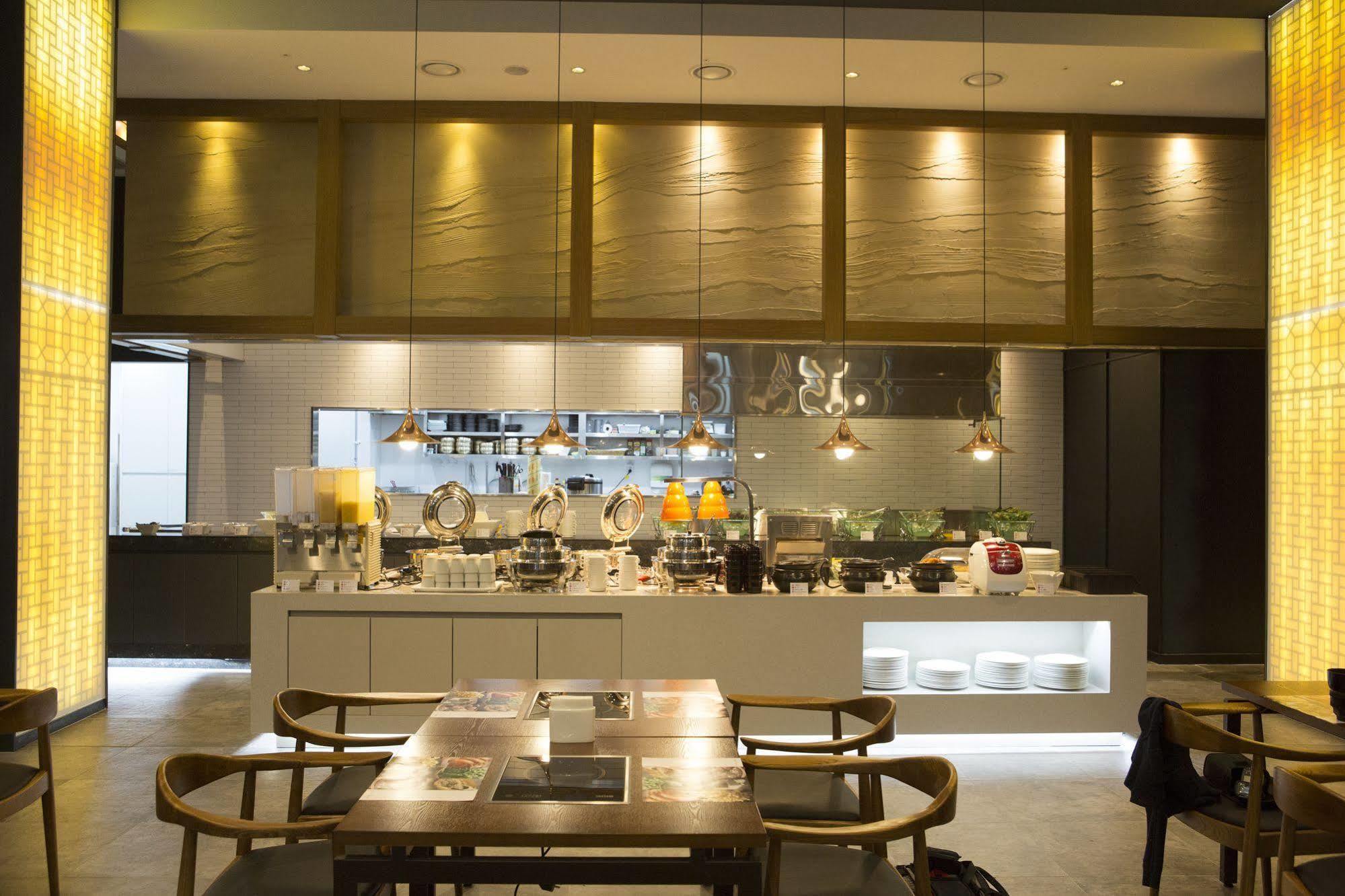 Ramada Encore By Wyndham Magok Hotel