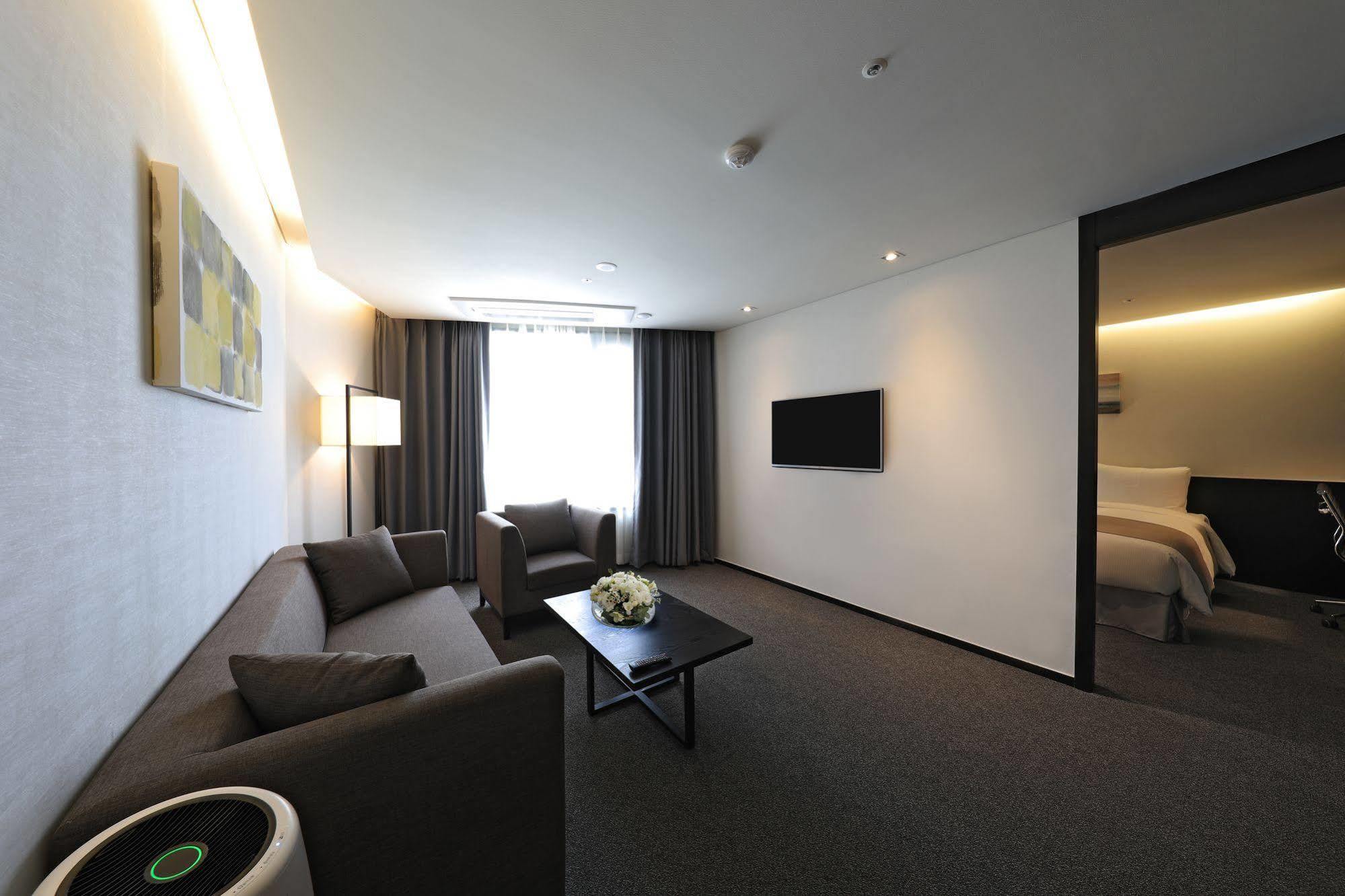 Ramada Encore By Wyndham Magok Seoul