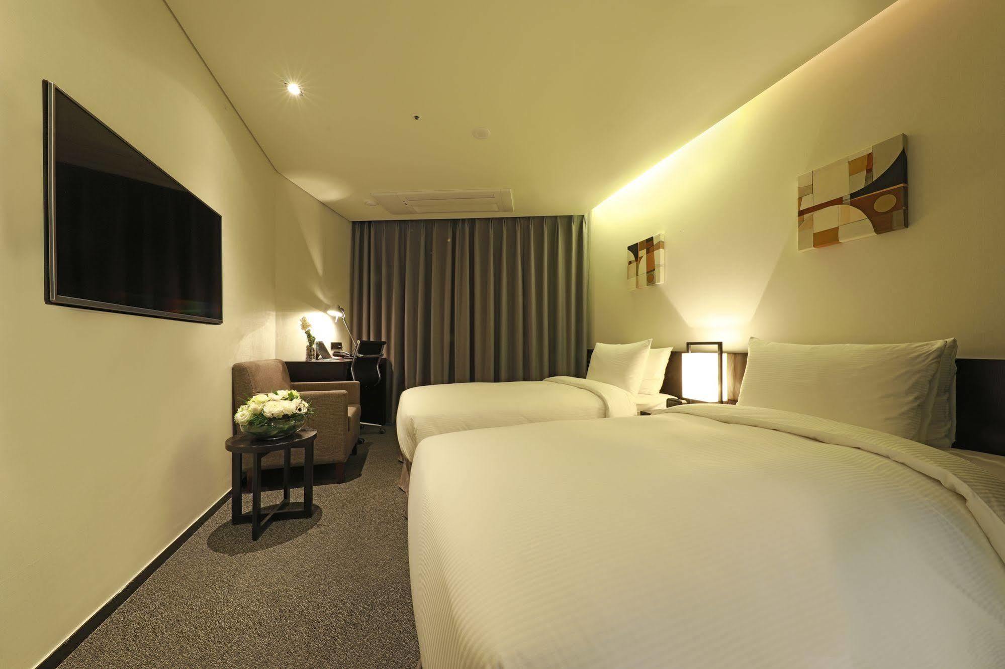 Ramada Encore By Wyndham Magok