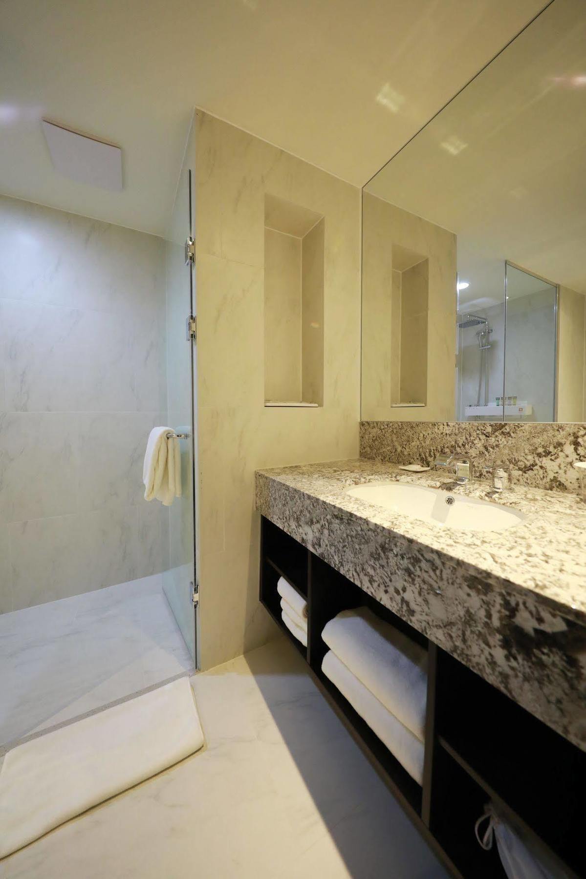 Ramada Encore By Wyndham Magok Hotel 3*
