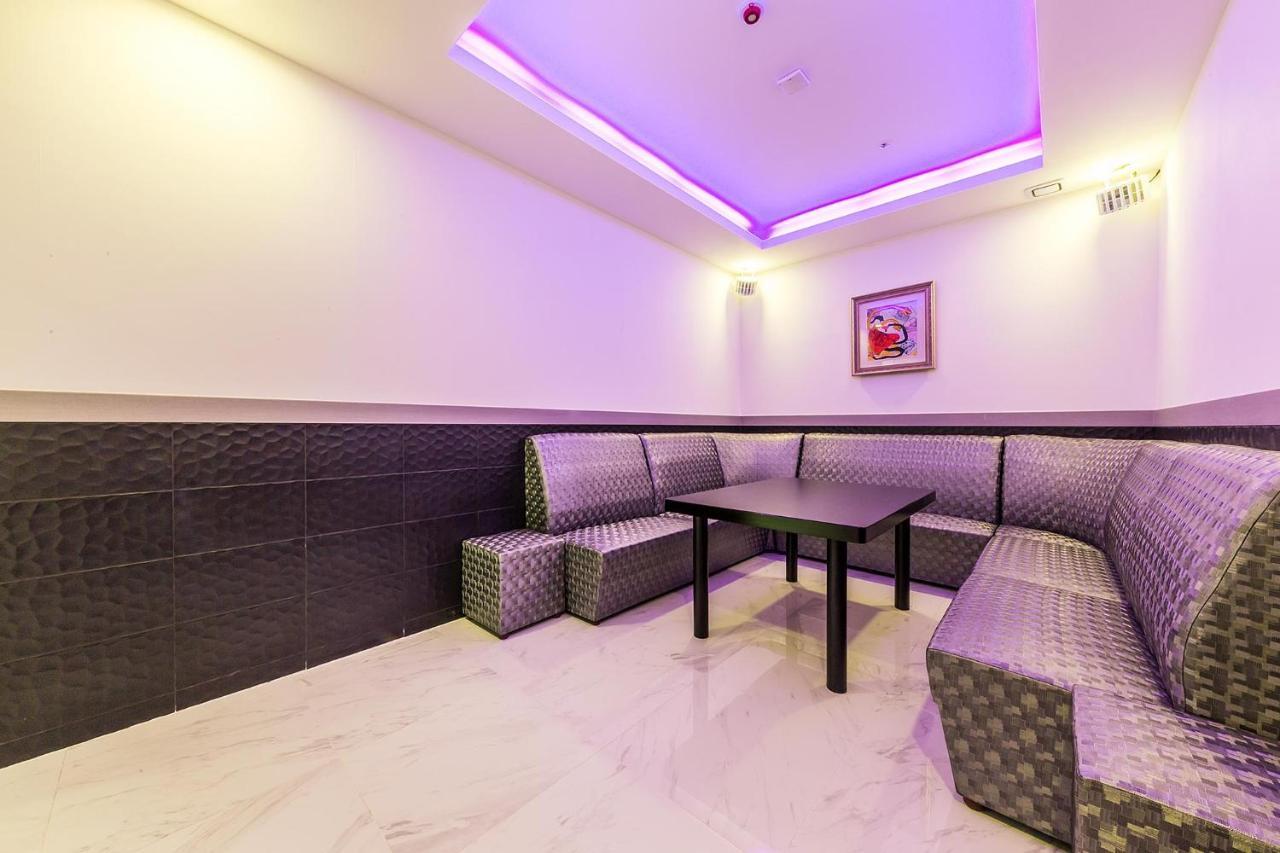 Cs Premier Hotel