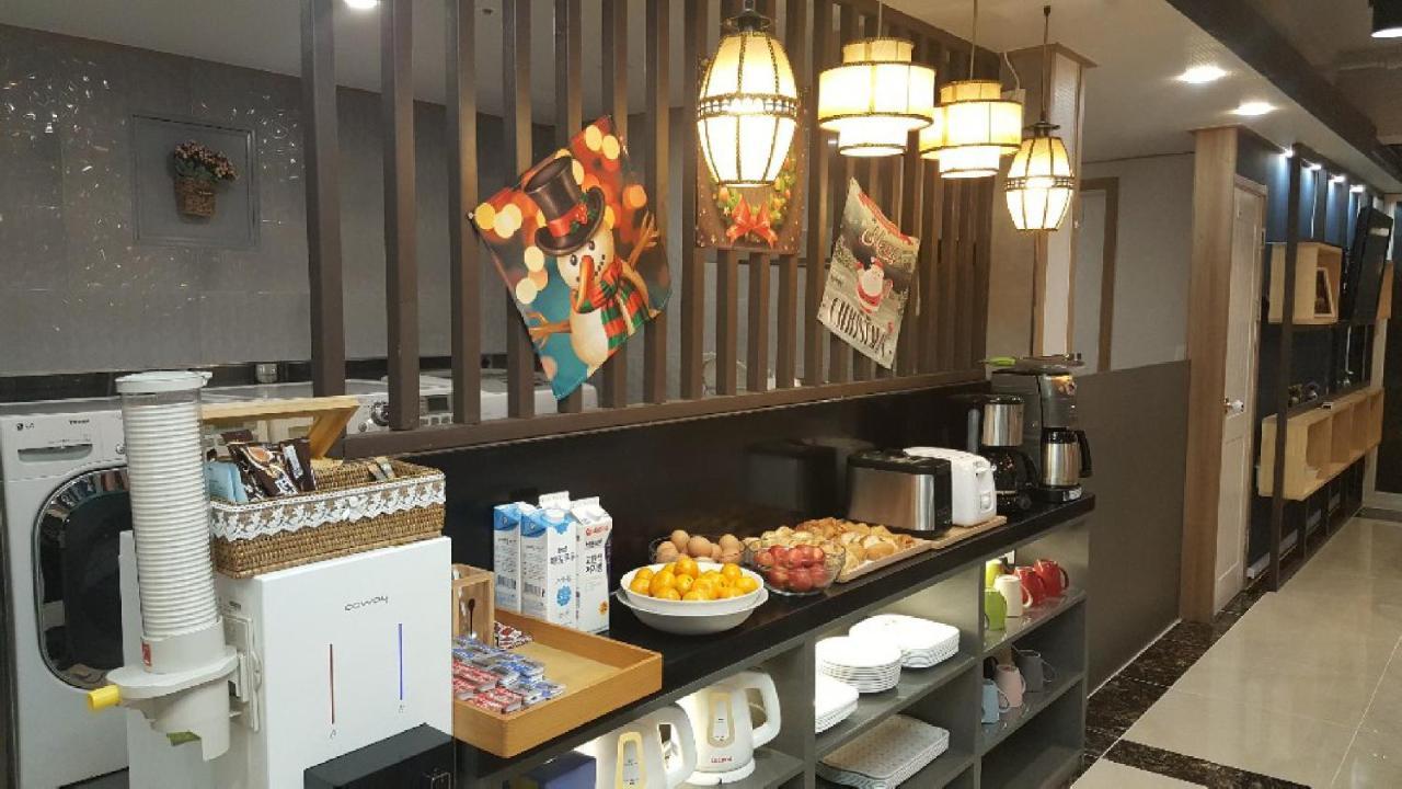 J-honor Guest house