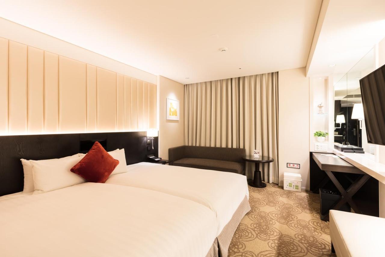 Solaria Nishitetsu Myeongdong 3*