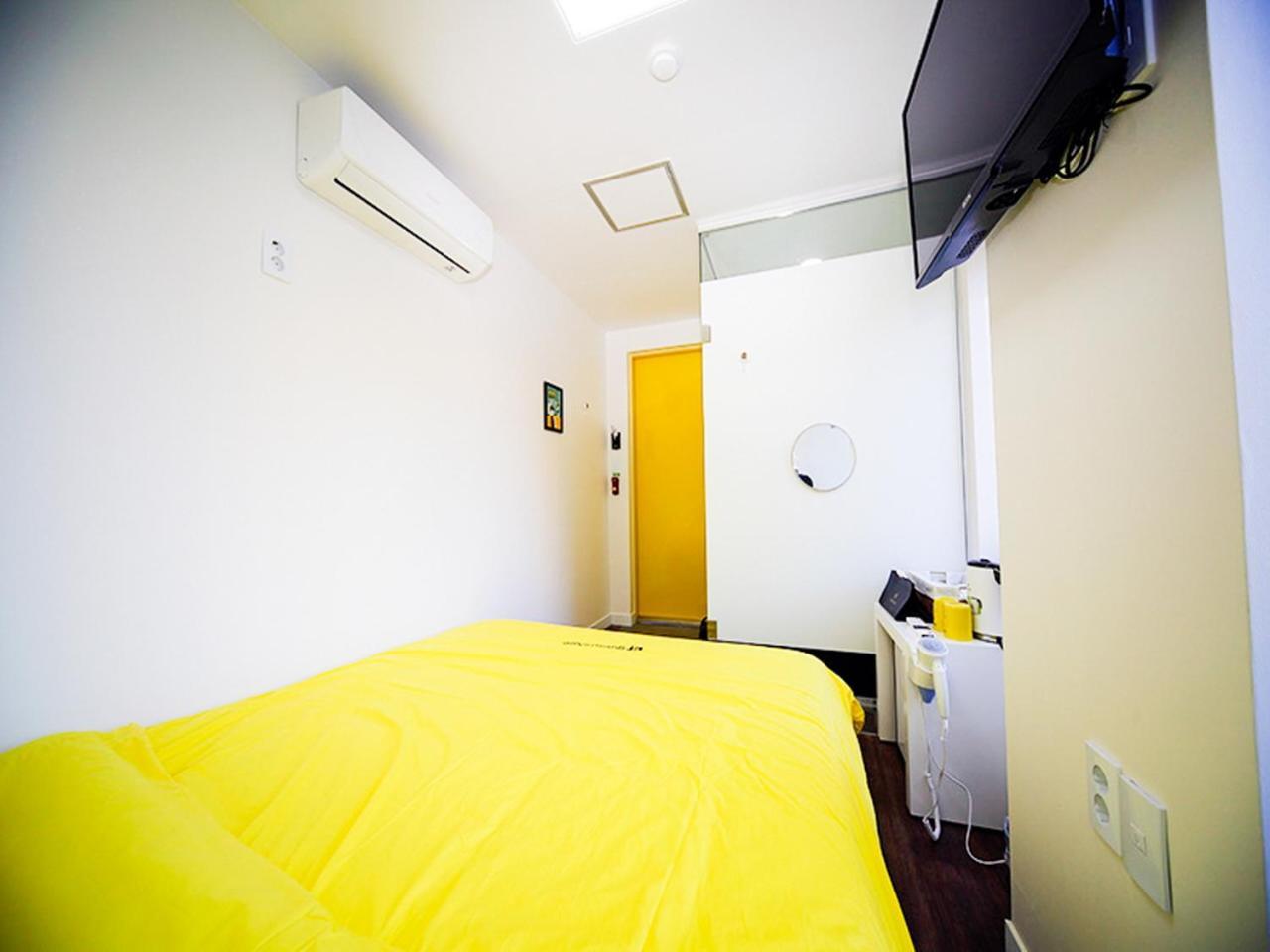 Hostel 24 Hall *