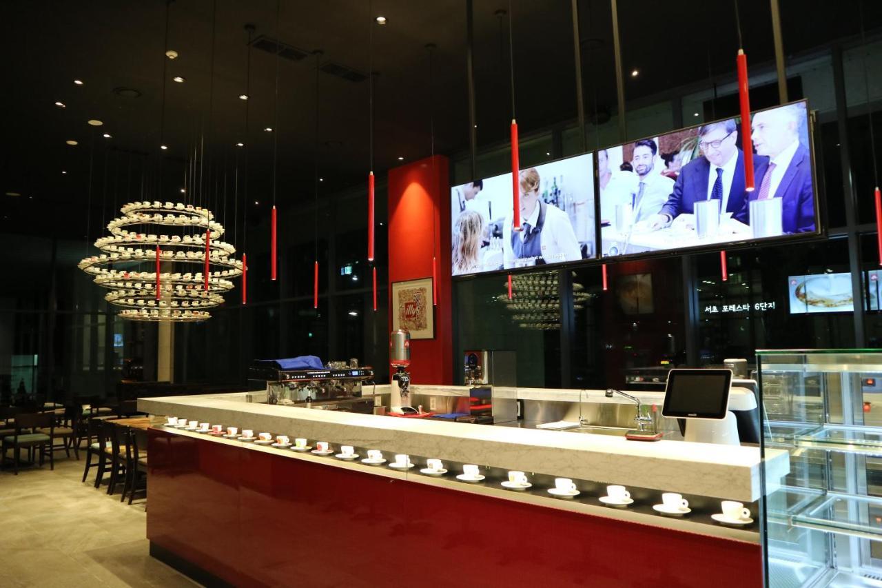 Orakai Cheonggyesan Hotel, Bw Premier Collection Hotel 4*