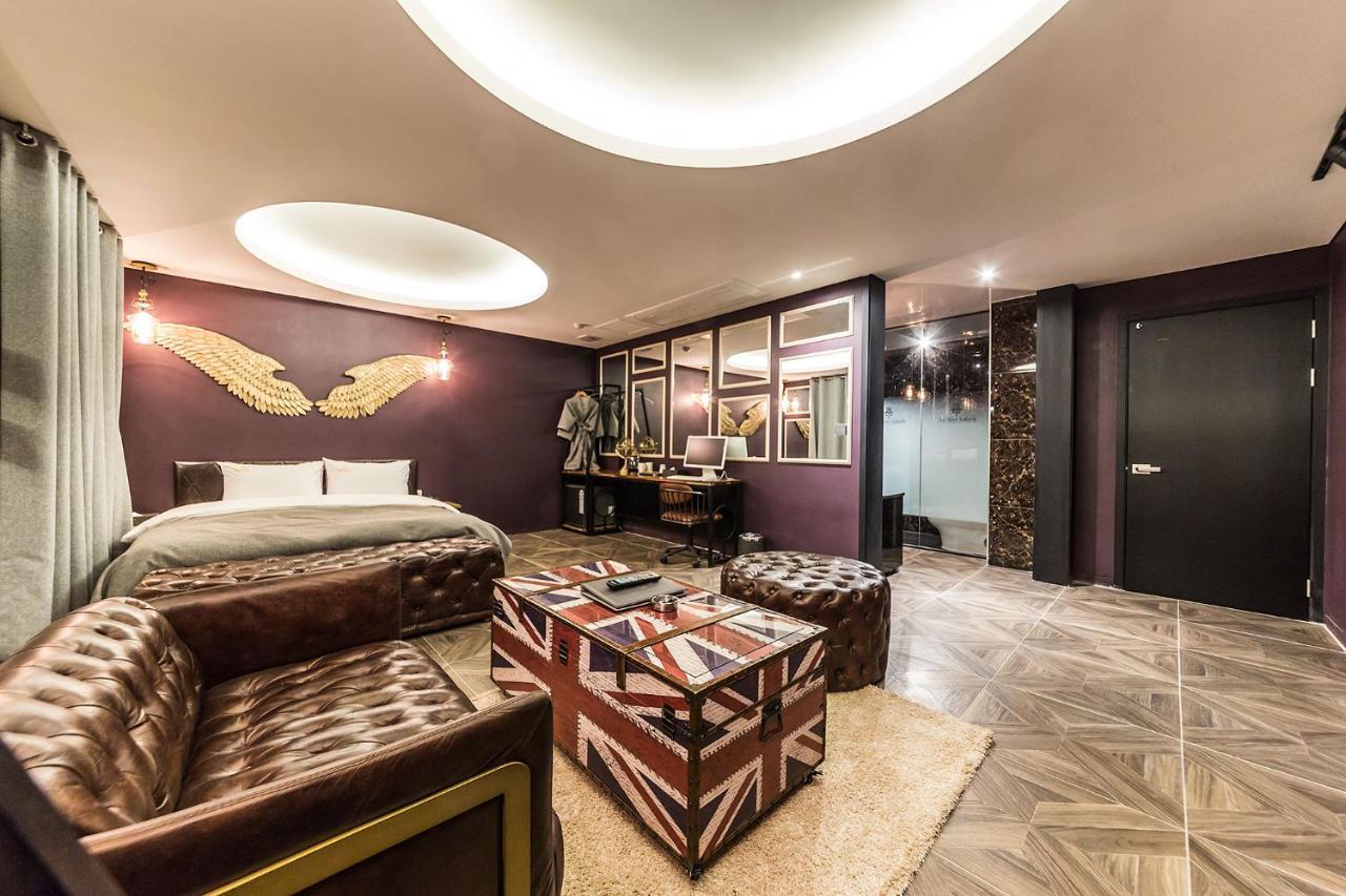 Isabelle Hotel 2*