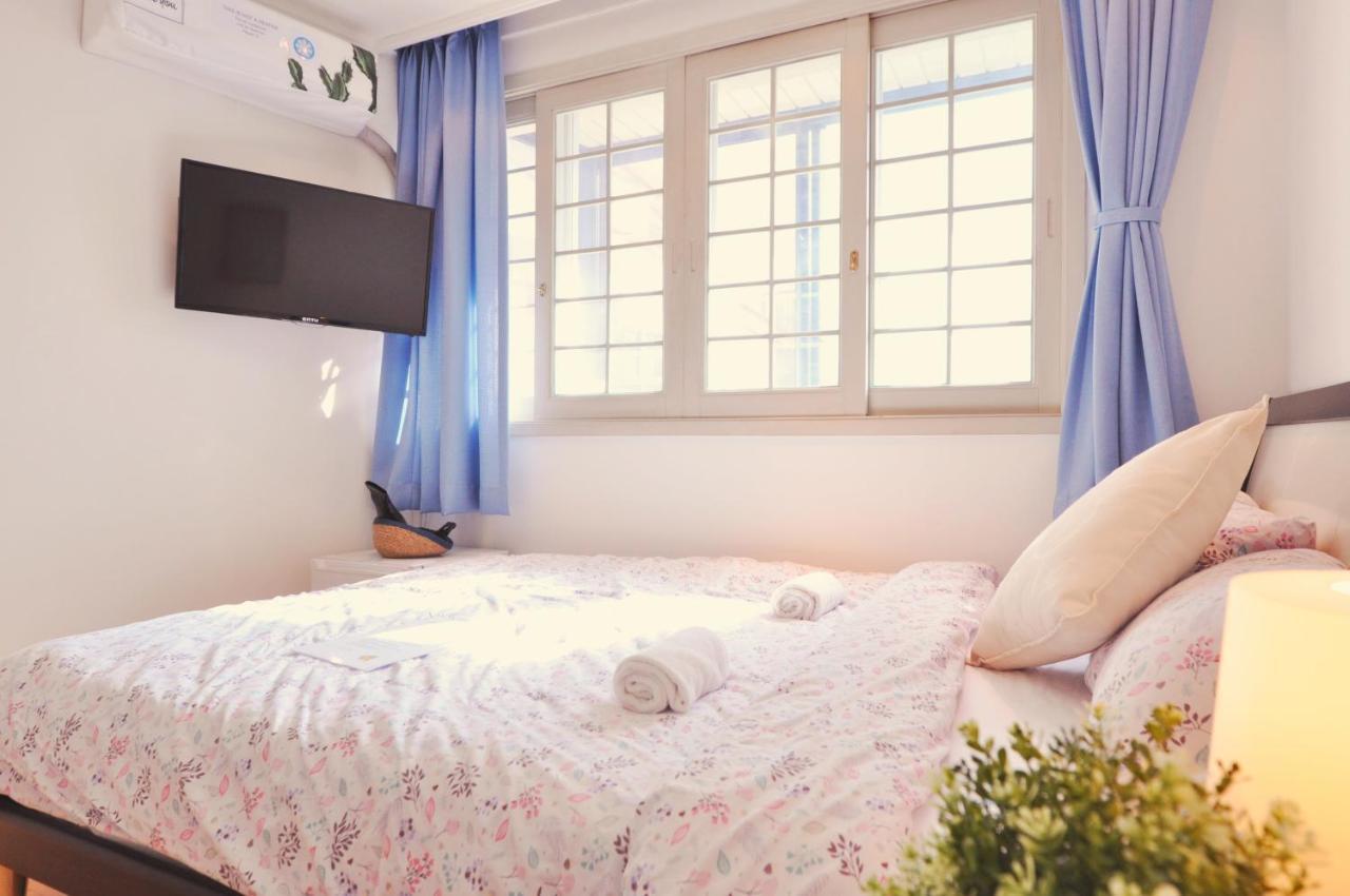 Hostel Myeongdong Rooftop *