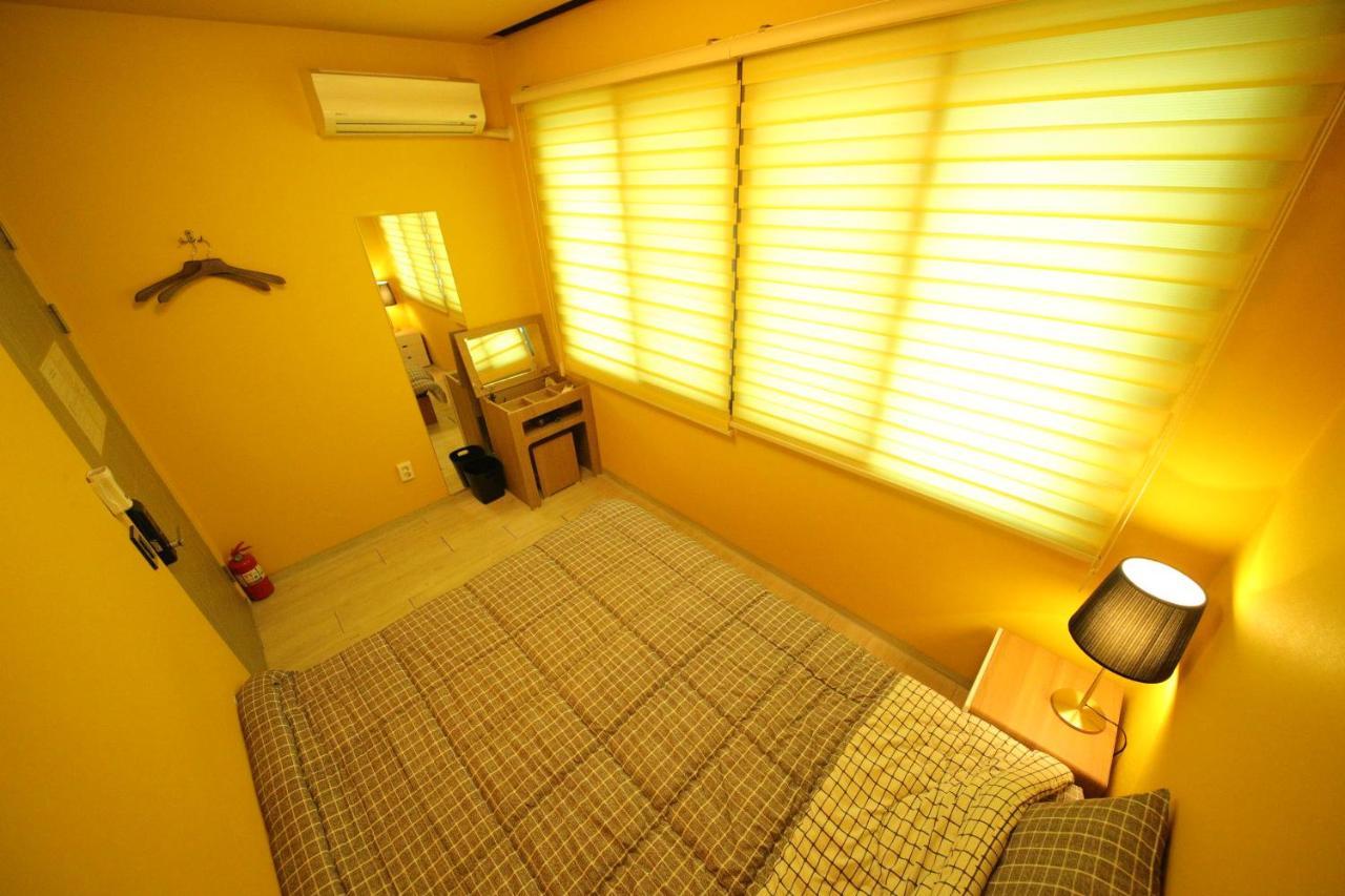 Guest house Stitches House 2*