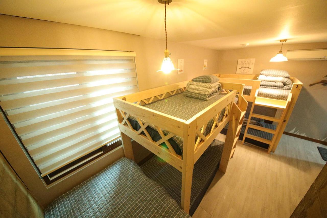 Guest house Stitches House 2*