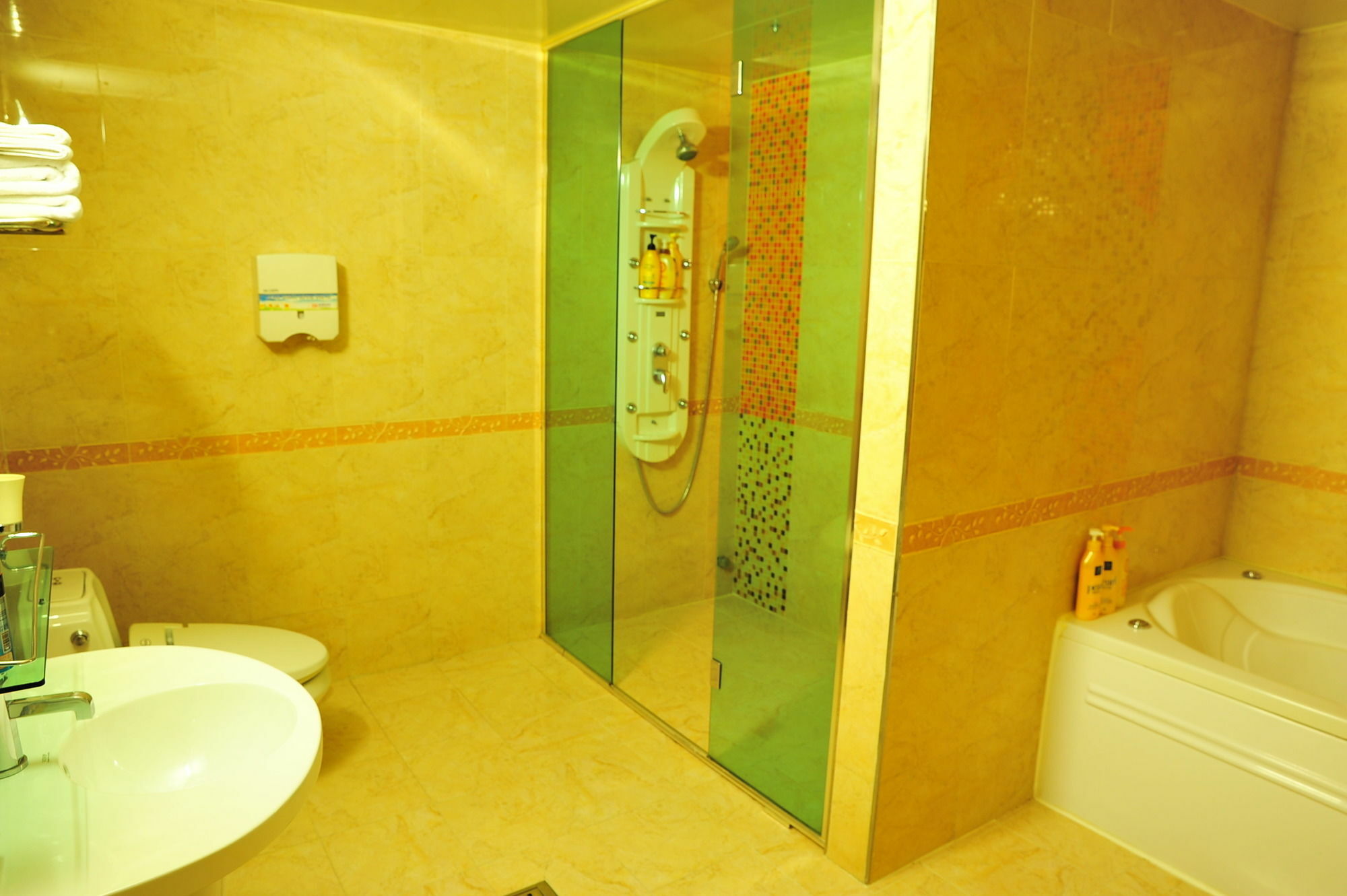 Life Hotel 3*