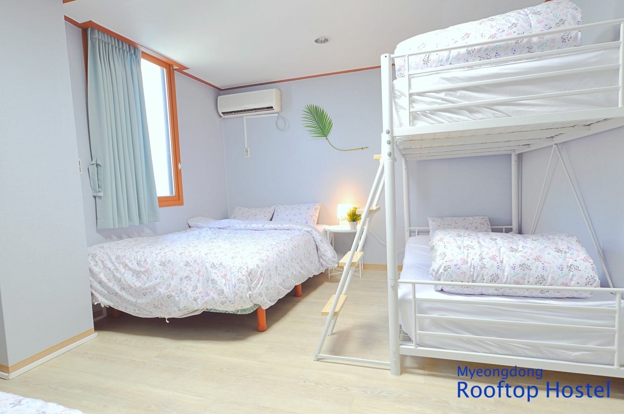 Hostel Myeongdong Rooftop *