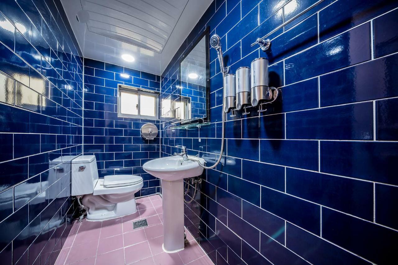 Yab-guesthouse, Femaleonly, Foreignonly Guest house
