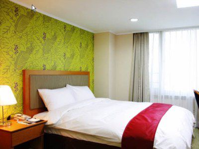 Eastgate Tower 4*